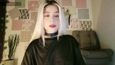 luckysapphire777 online show from 05-17-26, 12:23