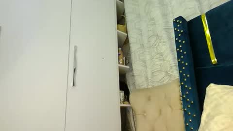 Snapshot of luckyy003 chatting on 12-20-25, 12:07 brielle online show from 12-20-25, 12:07