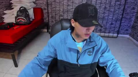 Snapshot of luckyy_boy_ chatting on 04-17-26, 12:13 Lucky online show from 04-17-26, 12:13