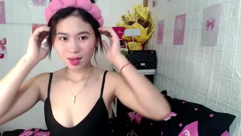 Snapshot of lucsin chatting on 11-28-25, 10:40 lucsin online show from 11-28-25, 10:40