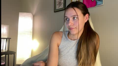 Snapshot of lucy12821 chatting on 06-02-26, 09:39 Lucy online show from 06-02-26, 09:39