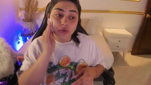 lucy online show from 02-21-25, 08:18