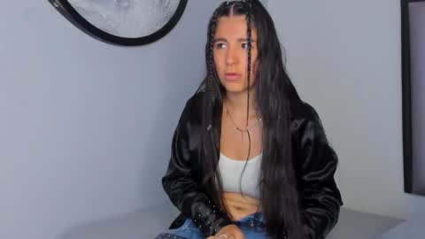 Snapshot of lucy__23 chatting on 10-28-25, 04:16 online show from 10-28-25, 04:16