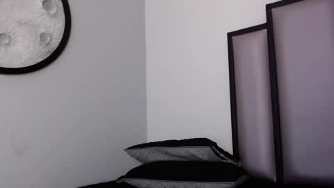 Snapshot of lucy__23 chatting on 11-13-25, 05:17 online show from 11-13-25, 05:17