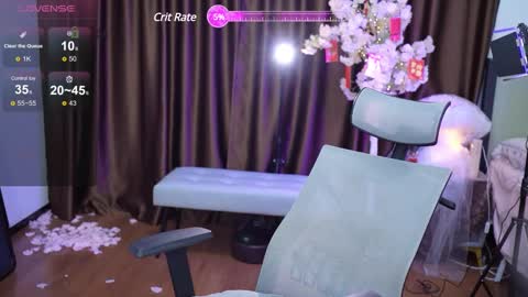 Lucy online show from 03-05-25, 01:42