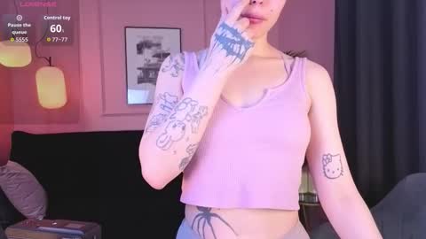 Snapshot of lucy__loy chatting on 12-15-25, 02:10 Lucy online show from 12-15-25, 02:10