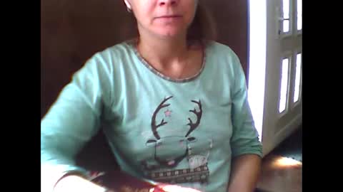 Snapshot of lucy_angel5 chatting on 01-30-25, 10:40 Lucy online show from 01-30-25, 10:40