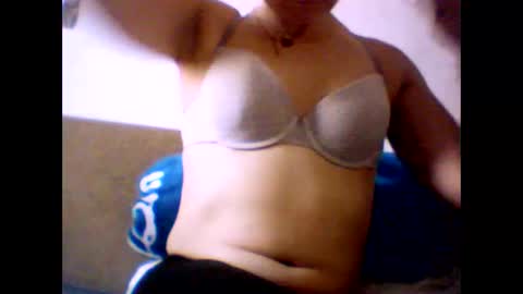 Snapshot of lucy_angel5 chatting on 02-04-25, 01:06 Lucy online show from 02-04-25, 01:06