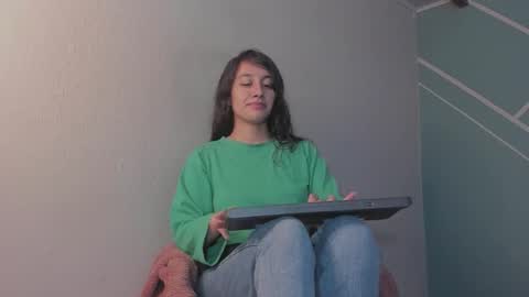 Lucy Herrera online show from 02-03-26, 12:31