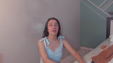 Lucy Herrera online show from 03-25-26, 09:10