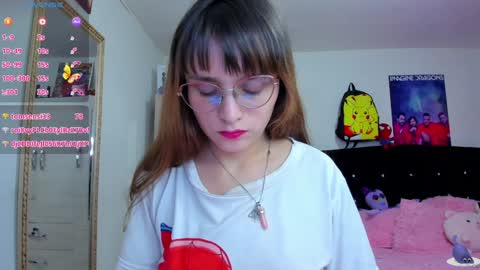 Snapshot of lucy_hess_ chatting on 12-04-24, 02:31 Lucy online show from 12-04-24, 02:31