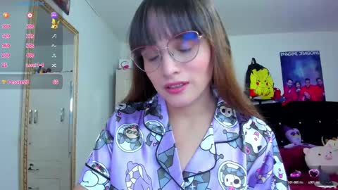 Snapshot of lucy_hess_ chatting on 02-13-25, 09:27 Lucy online show from 02-13-25, 09:27