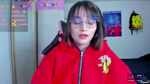 Snapshot of lucy_hess_ chatting on 10-13-25, 07:47 Lucy online show from 10-13-25, 07:47