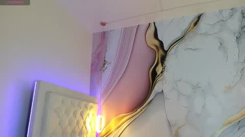 Lucy online show from 11-24-25, 11:54