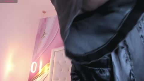 Lucy online show from 04-18-26, 01:48