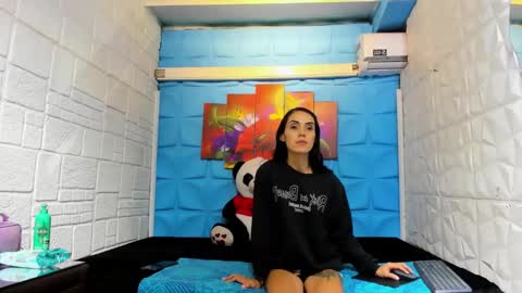 Snapshot of lucy_unlimited chatting on 12-14-25, 01:05 Lucy unlimit come back here online show from 12-14-25, 01:05