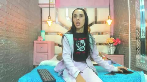 Lucy unlimit come back here  online show from 03-30-26, 01:56