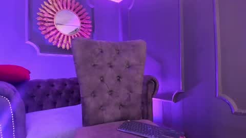 Lucy  online show from 12-04-24, 09:57