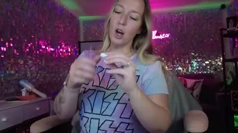 lucyallen4201 online show from 03-27-26, 10:26