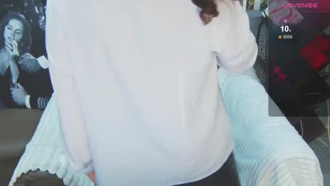 Snapshot of lucybelli chatting on 11-13-25, 01:26 LucyBelli online show from 11-13-25, 01:26