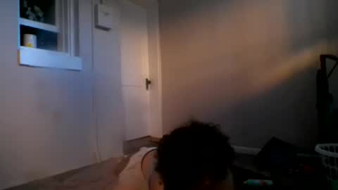 Snapshot of lucydreamsx2 chatting on 03-25-26, 12:49 lucydreamsx2 online show from 03-25-26, 12:49