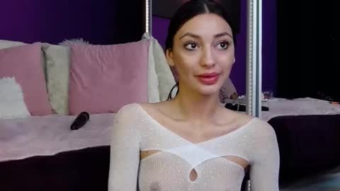 Lucy Kims online show from 12-09-24, 04:34