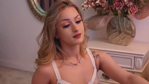 Lucy Lexton online show from 01-20-25, 06:21