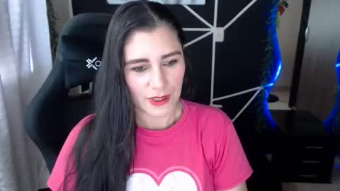 LUCY online show from 11-25-25, 06:52