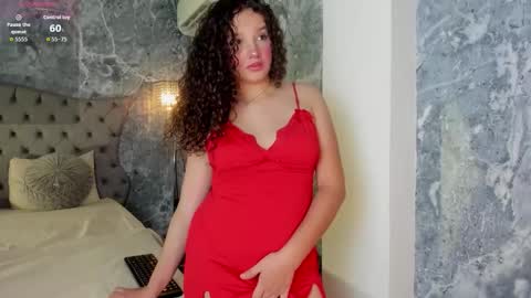 Snapshot of lucylovelyy1 chatting on 12-05-25, 02:31 Lucy online show from 12-05-25, 02:31