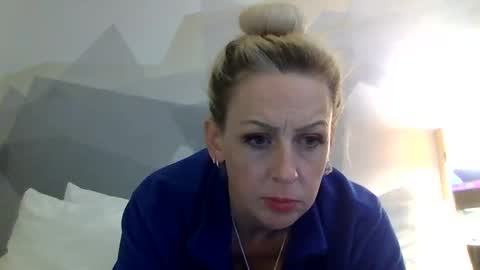 Snapshot of lucyloveslookers78240 chatting on 12-05-24, 05:26 Lucy Loves Lookers online show from 12-05-24, 05:26
