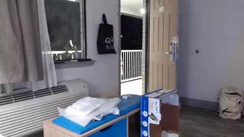 Snapshot of lucyloveslookers78240 chatting on 12-27-24, 10:12 Lucy Loves Lookers online show from 12-27-24, 10:12