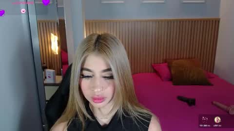 L U C Y  online show from 11-08-25, 12:16