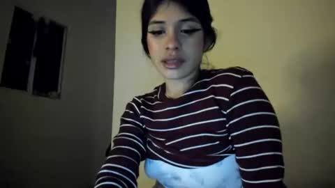 Snapshot of lucyportman chatting on 06-05-26, 06:52 lucyportman online show from 06-05-26, 06:52