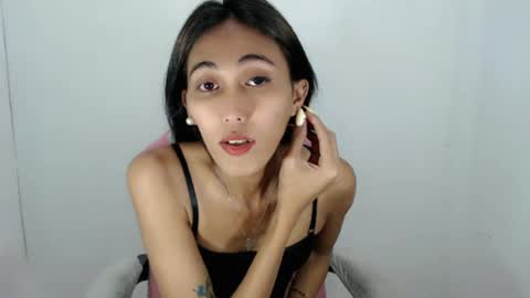 Snapshot of lucyseductive_ chatting on 07-12-26, 07:43 JIRVIE online show from 07-12-26, 07:43