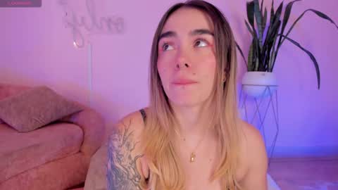 Lucy online show from 11-01-25, 04:36