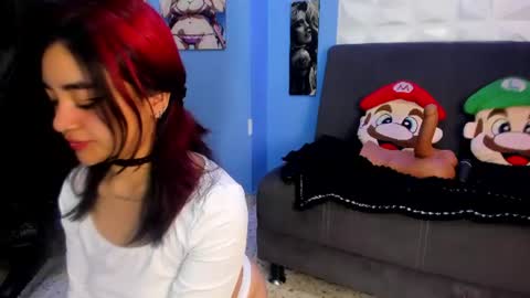 LucyWalkeer online show from 06-18-26, 08:13