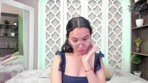 Lucy Liiu online show from 01-26-25, 01:52