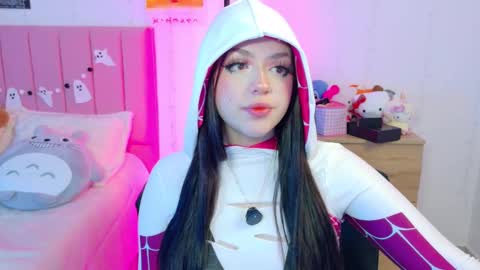 LUCYY FROM HOME  online show from 10-28-25, 03:21