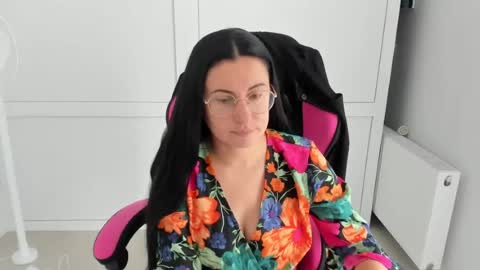 Lucy online show from 07-08-26, 12:53
