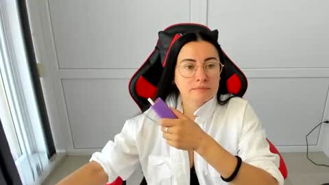 Lucy online show from 07-19-26, 06:17