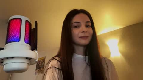 Snapshot of ludivinablice chatting on 03-09-26, 12:53 Mika online show from 03-09-26, 12:53