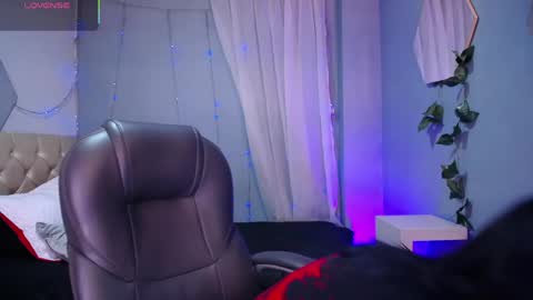 LUDOVICA online show from 04-12-26, 03:11