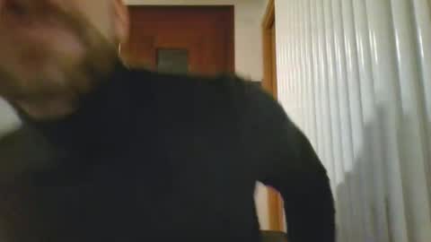 Snapshot of ludovichi chatting on 01-29-25, 09:39 ludovichi online show from 01-29-25, 09:39