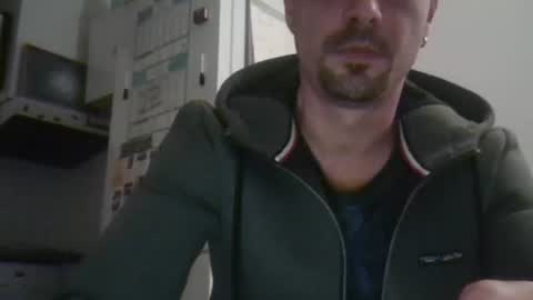 luffyman20 online show from 12-15-24, 08:25