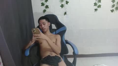 Snapshot of lui_the_fucker chatting on 10-23-25, 11:14 lui_the_fucker online show from 10-23-25, 11:14