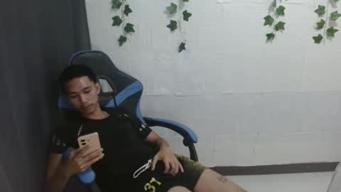 Snapshot of lui_the_fucker chatting on 10-24-25, 11:34 lui_the_fucker online show from 10-24-25, 11:34