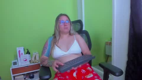 luigi0004 online show from 07-25-26, 12:14