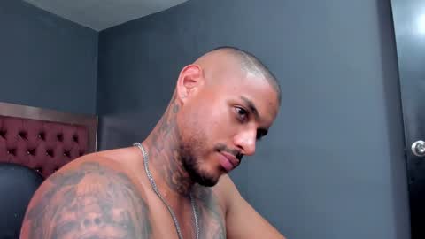 Snapshot of luigi1_ chatting on 12-05-24, 11:16 Luigi Vitale online show from 12-05-24, 11:16