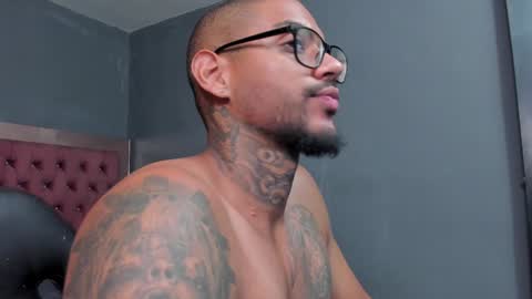 Snapshot of luigi1_ chatting on 01-14-25, 09:13 Luigi Vitale online show from 01-14-25, 09:13