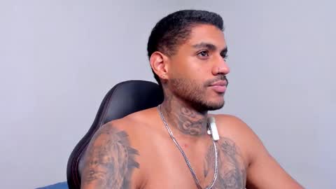 Snapshot of luigi1_ chatting on 10-20-25, 07:20 Luigi Vitale online show from 10-20-25, 07:20